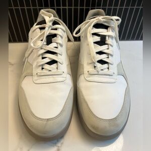Everlane Men’s White Sneakers